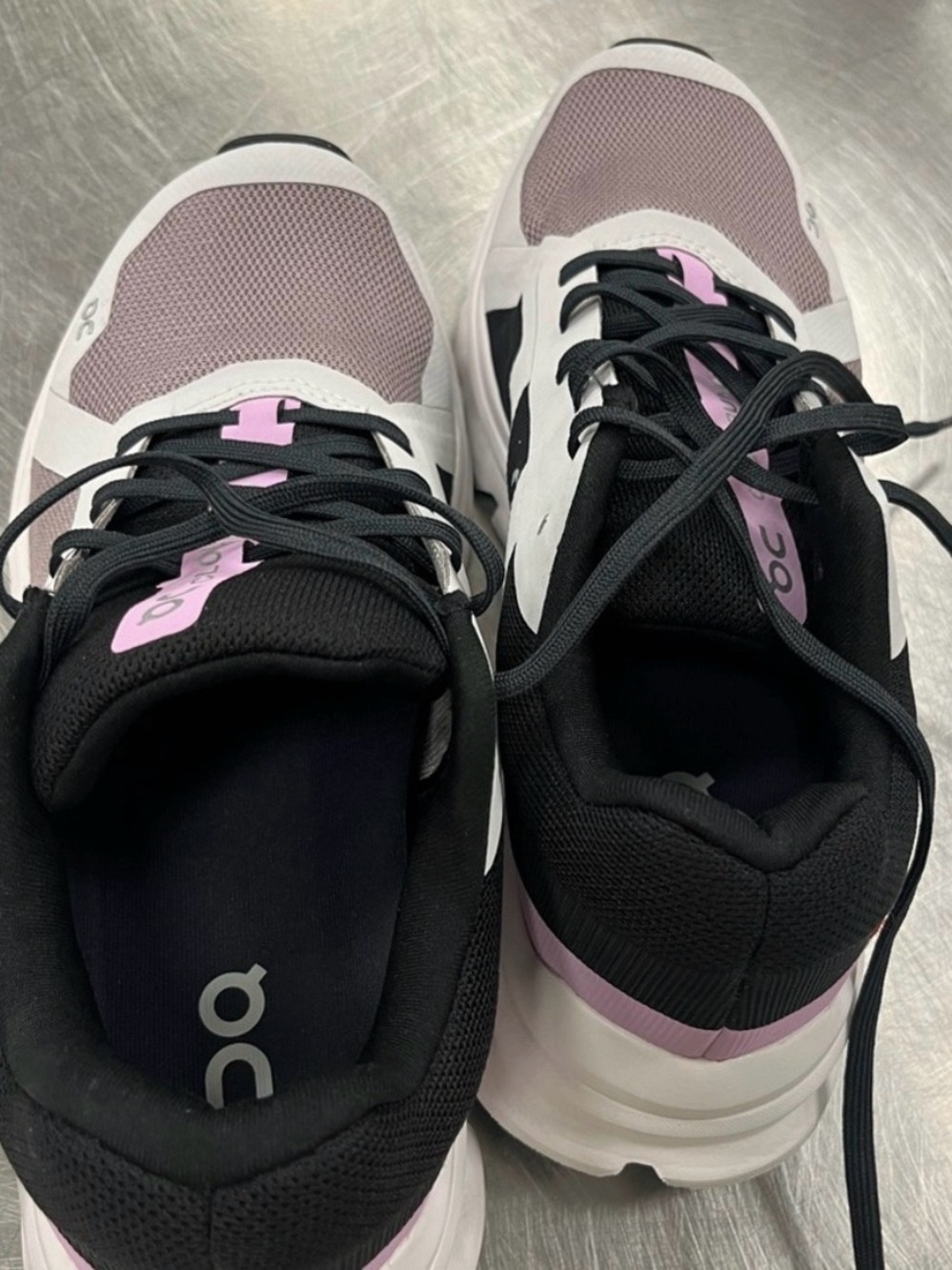 ON CLOUDS Women’s Athletic Sneakers in Mauve and Black - Picture 4 of 5